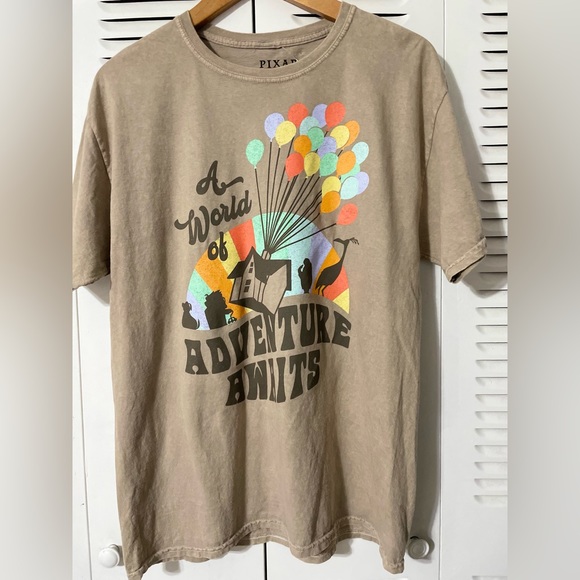 PIXAR DISNEY WOMEN'S SHORT SLEEVED T-SHIRT, TAN.  GRAPHIC.  SIZE L - Picture 3 of 16